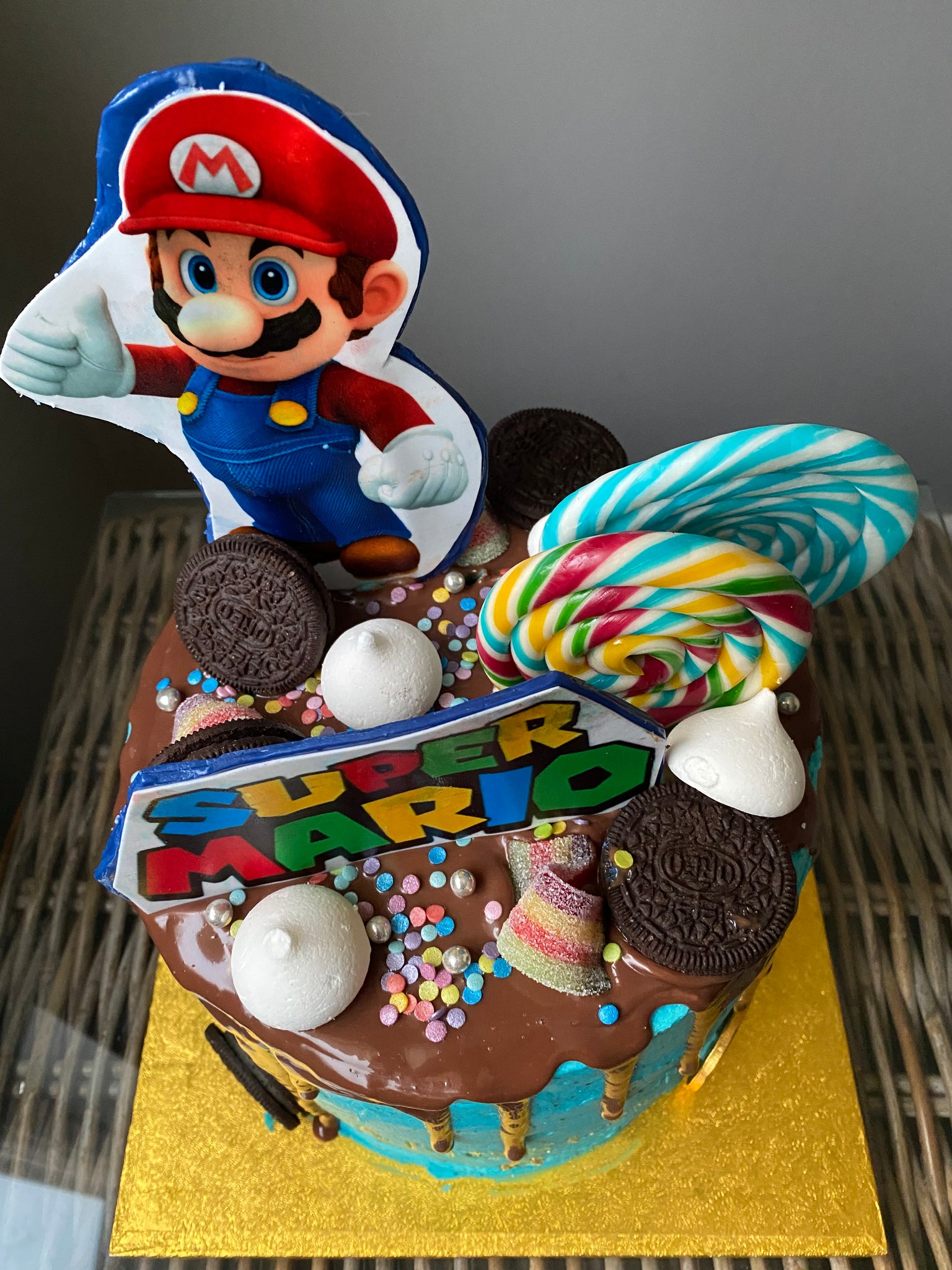 Super Mario Character cake